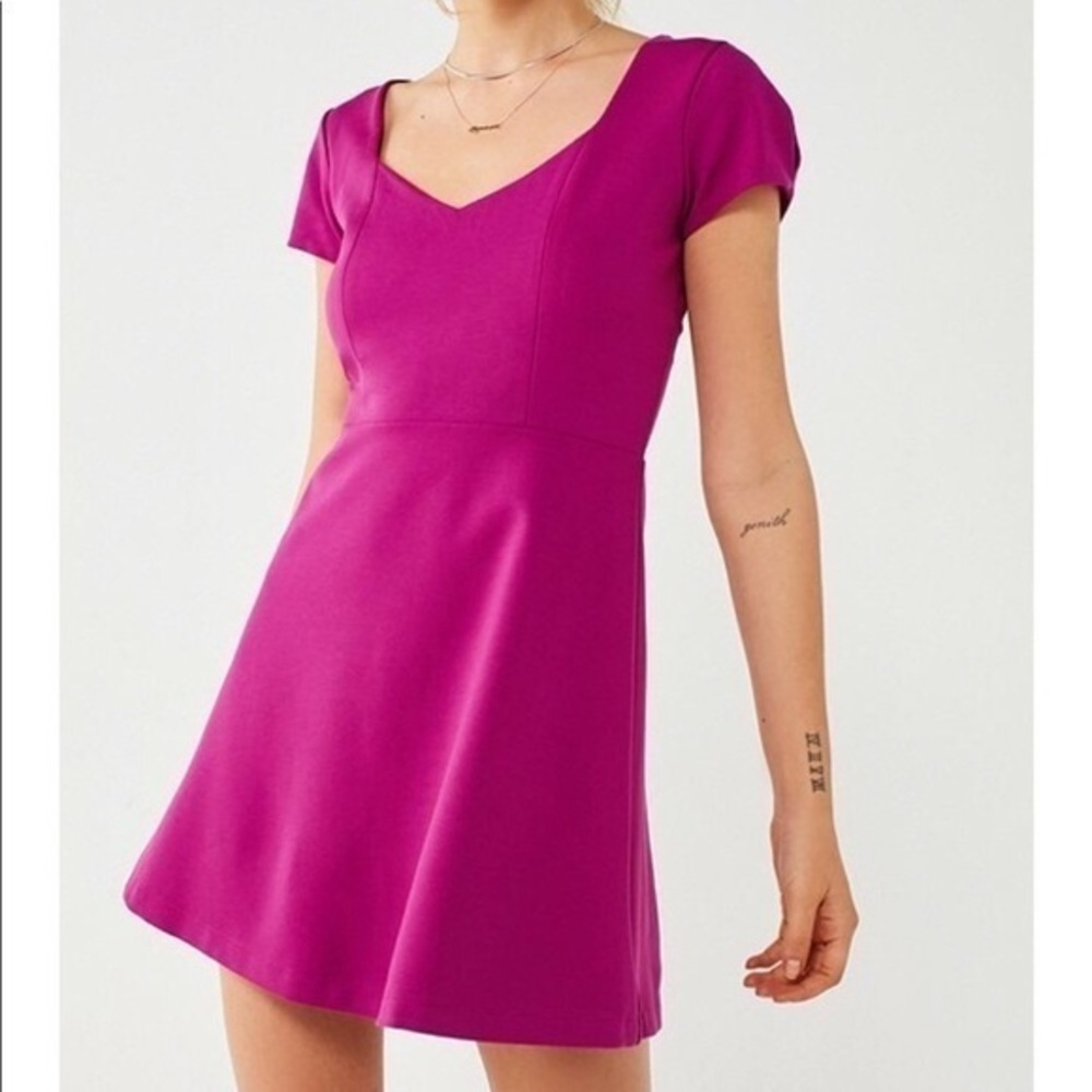 CLEARANCE NWOT Urban Outfitters Magenta Pink Dress Fit & Flare